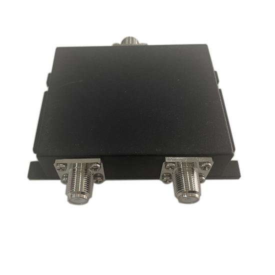 698-2700 MHz 2 Way Power Splitter Divider