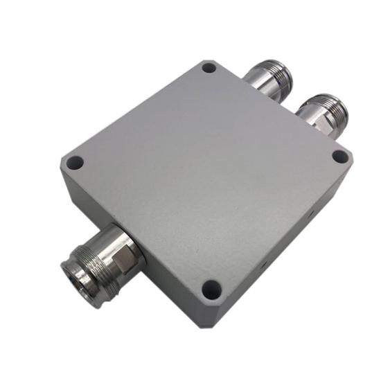 600-3800MHz 2 way reactive power splitter